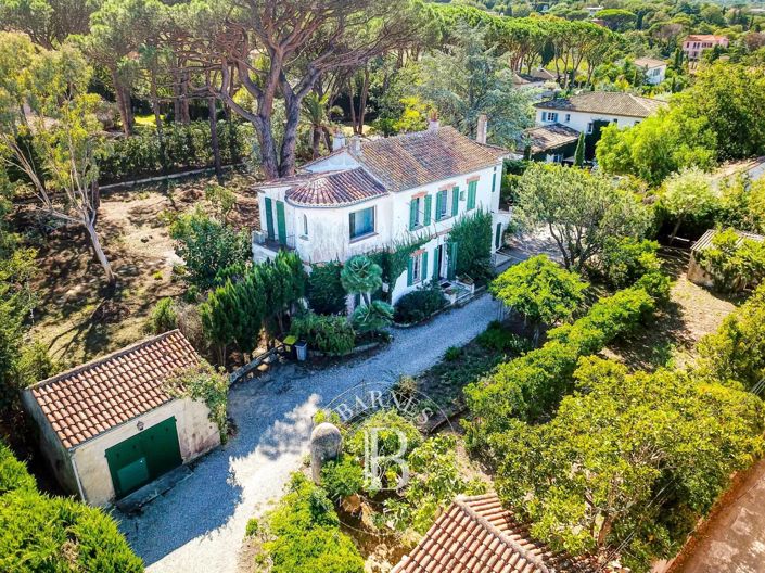 Image No.7-7 Bed House for sale