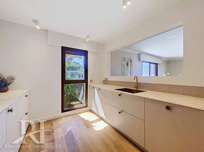 Image No.6-3 Bed Apartment for sale