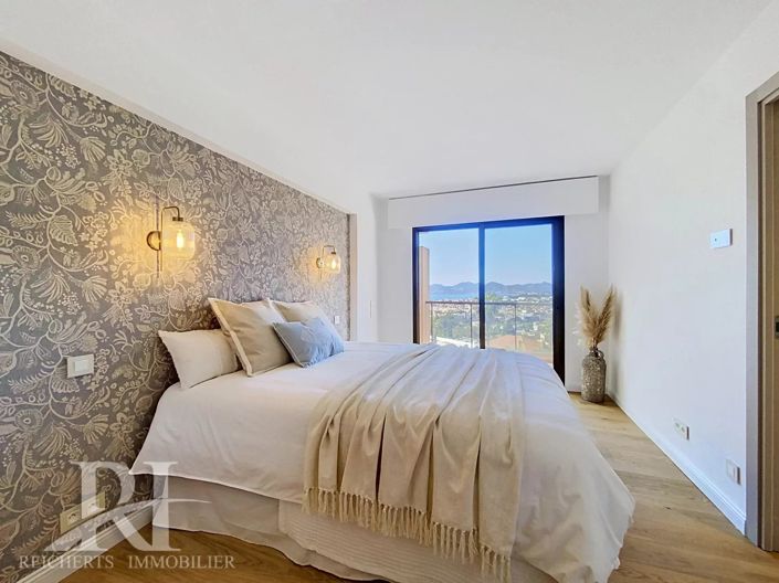Image No.8-3 Bed Apartment for sale