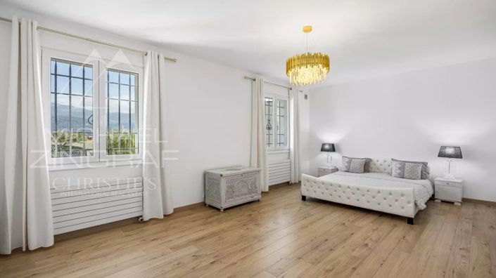 Image No.10-5 Bed House for sale