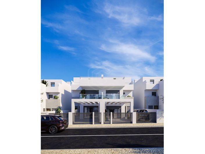 Image No.12-3 Bed House for sale
