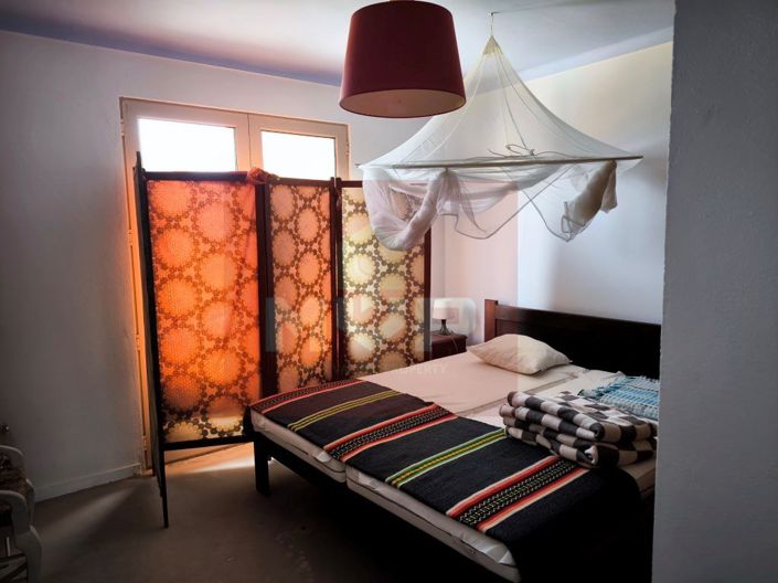 Image No.11-3 Bed House for sale