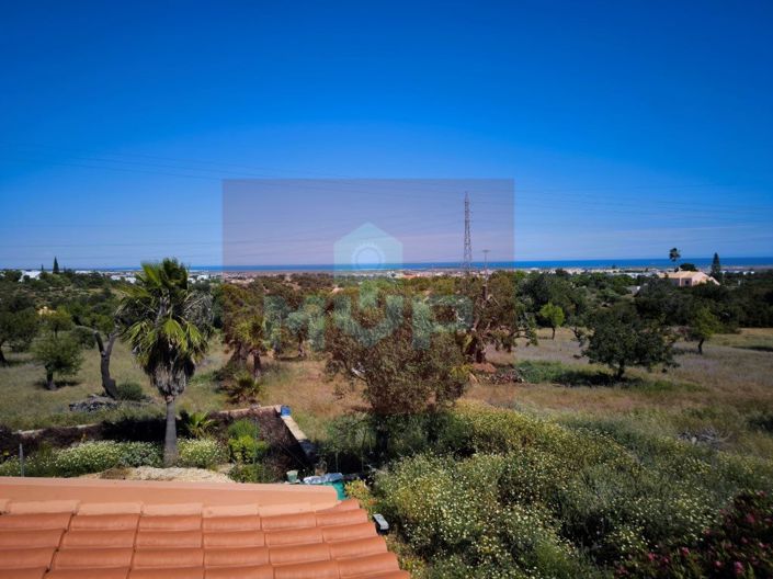 Image No.21-3 Bed House for sale