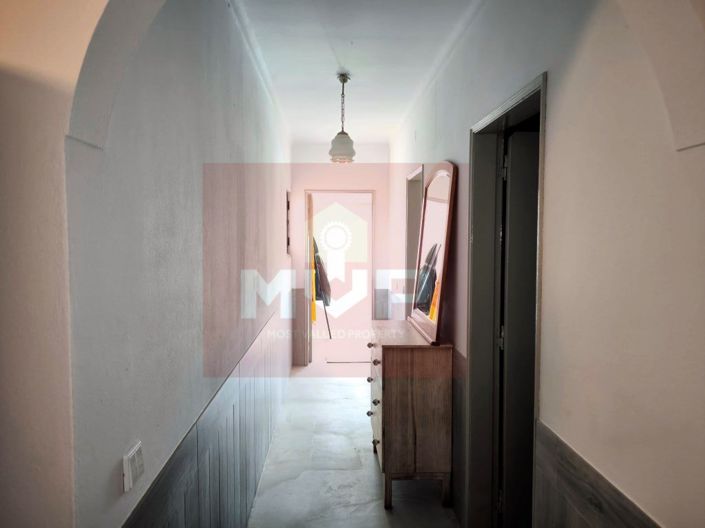 Image No.8-3 Bed House for sale