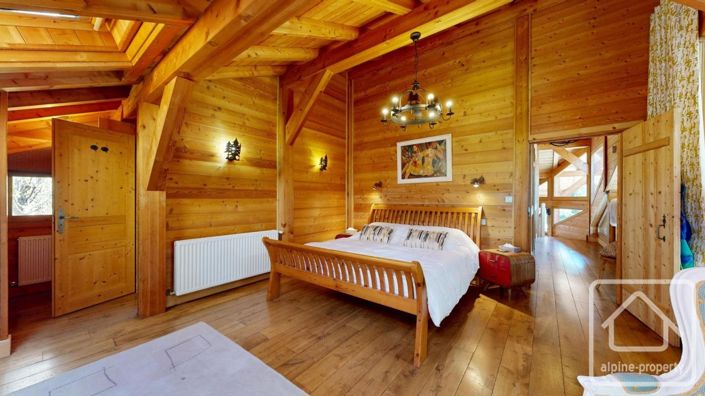 Image No.19-4 Bed Property for sale