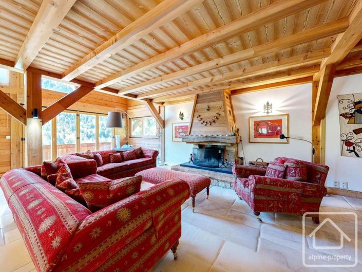 Image No.2-4 Bed Property for sale
