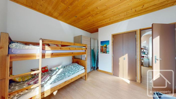Image No.6-4 Bed Apartment for sale