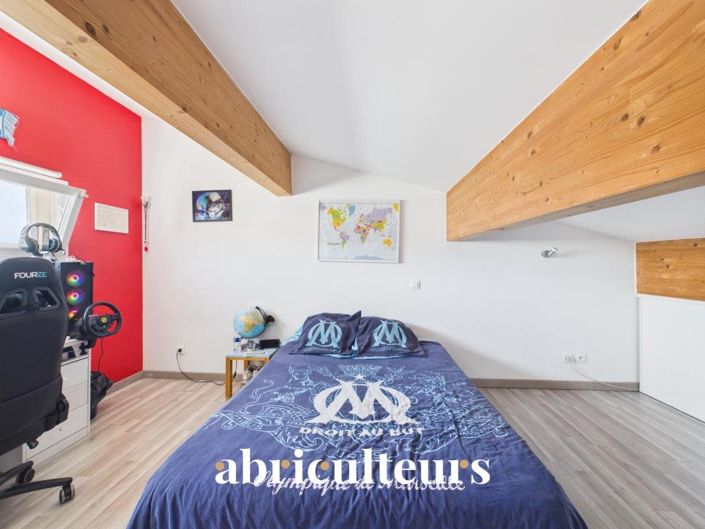 Image No.17-3 Bed House for sale