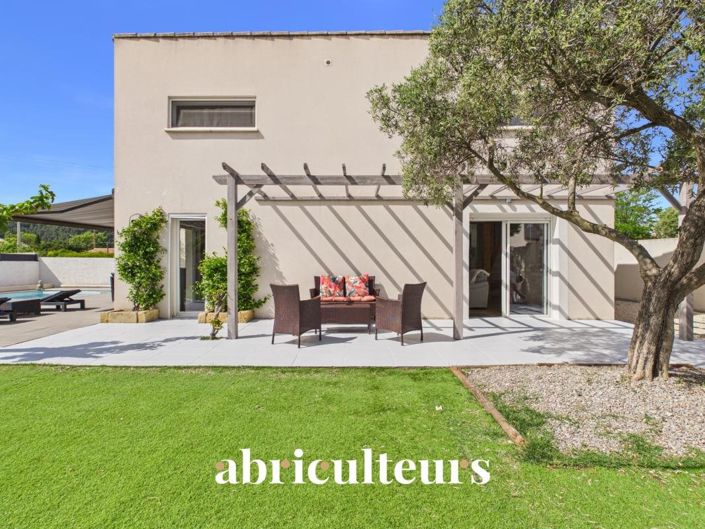 Image No.5-3 Bed House for sale