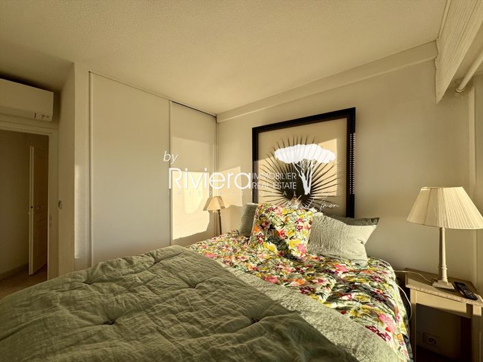 Image No.21-3 Bed Apartment for sale