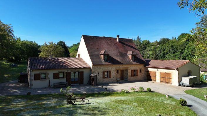 Image No.2-Maison de 6 chambres à vendre à Castelnaud-la-Chapelle