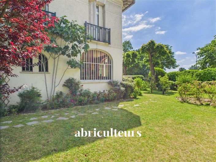Image No.23-4 Bed Apartment for sale