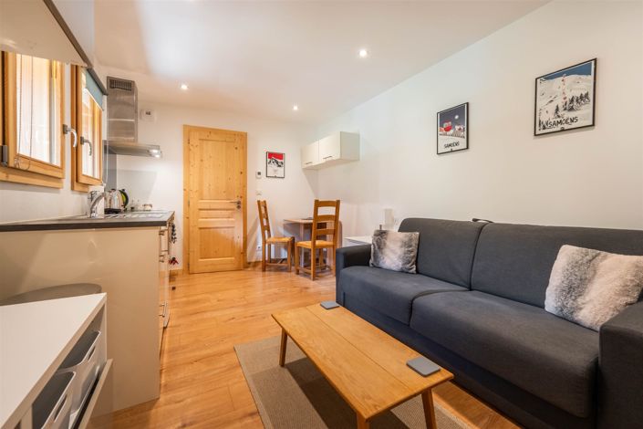Image No.18-4 Bed House for sale