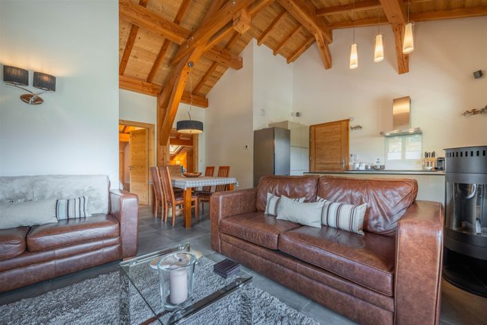 Image No.3-4 Bed House for sale