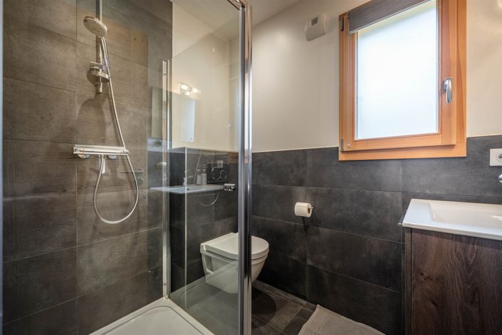Image No.9-4 Bed House for sale