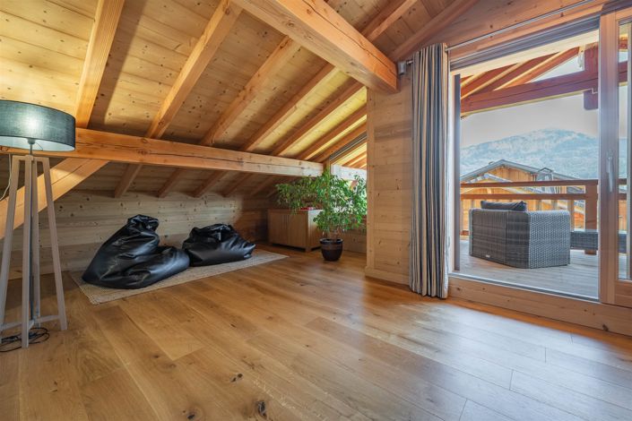 Image No.16-5 Bed House for sale