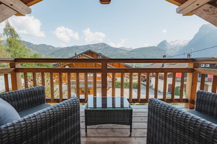 Image No.18-5 Bed House for sale