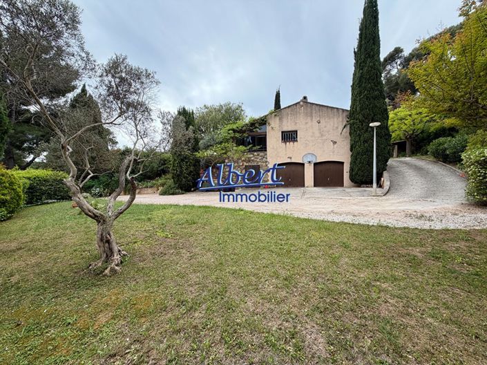 Image No.2-3 Bed House for sale