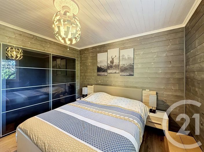 Image No.16-6 Bed House for sale