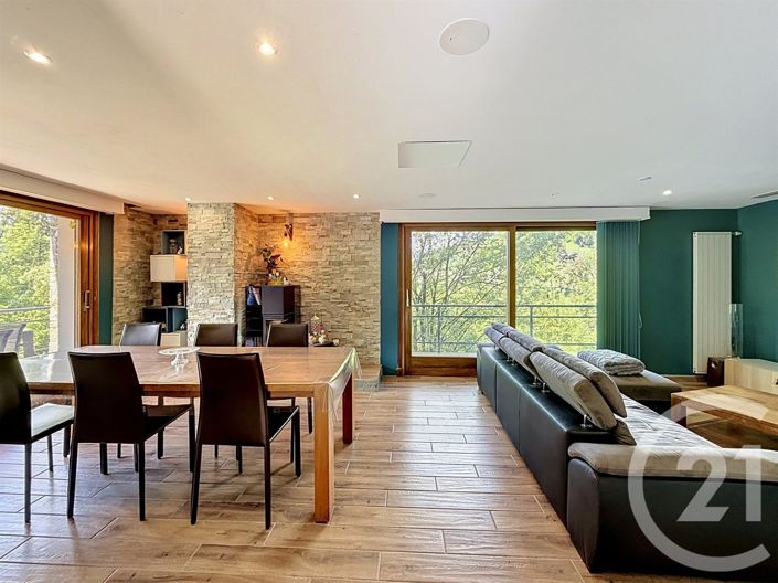 Image No.5-6 Bed House for sale