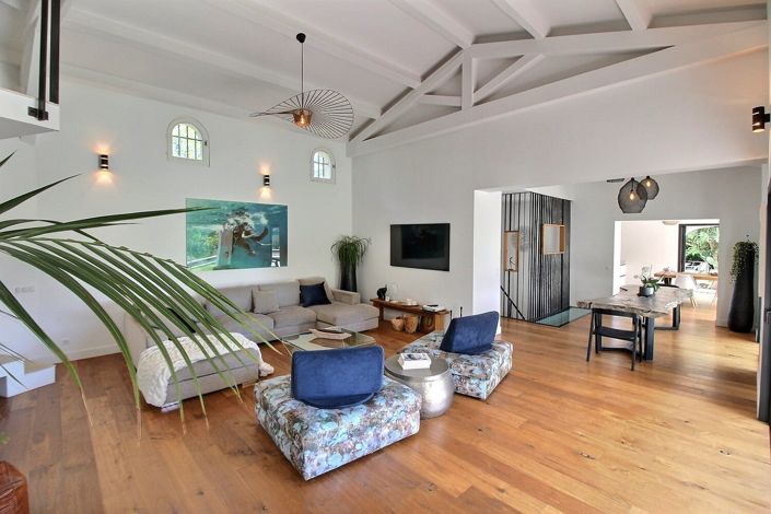 Image No.4-4 Bed House for sale