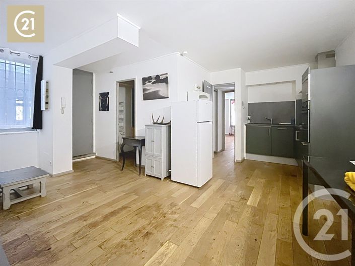 Image No.17-4 Bed Apartment for sale