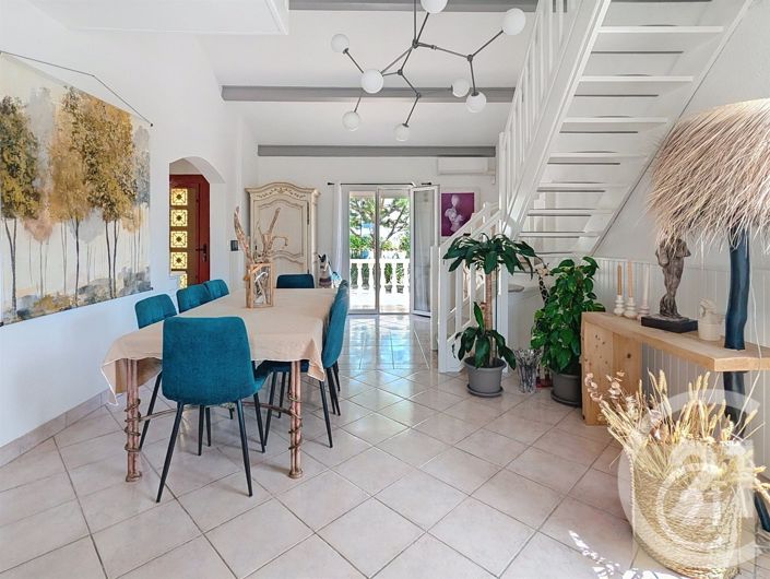 Image No.12-4 Bed House for sale