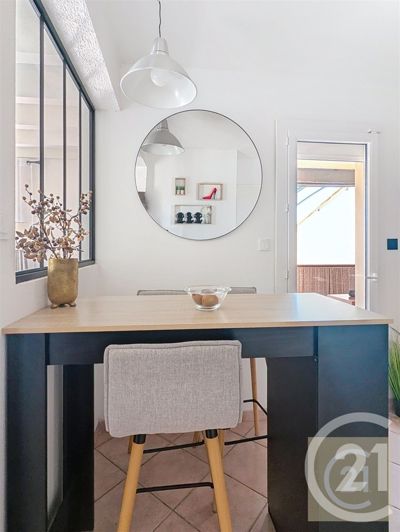 Image No.17-4 Bed House for sale