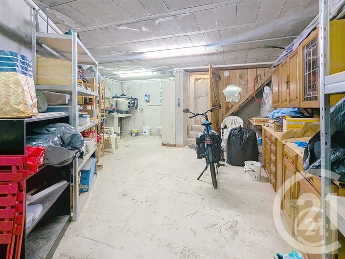 Image No.27-4 Bed House for sale