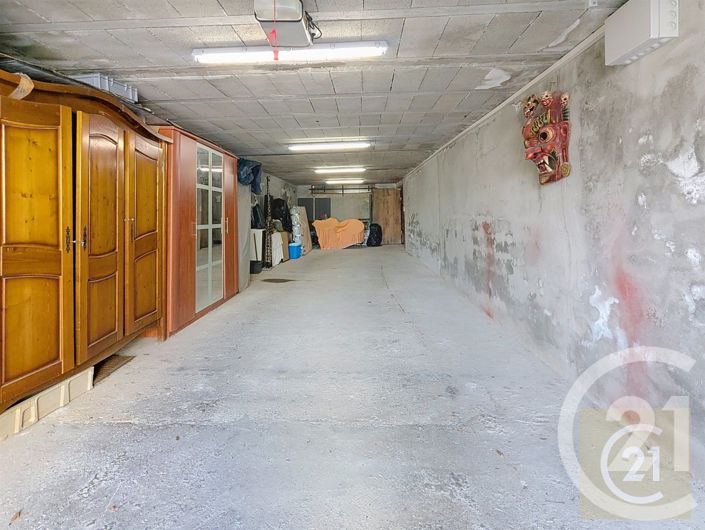 Image No.28-4 Bed House for sale