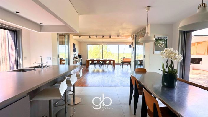 Image No.14-5 Bed House for sale