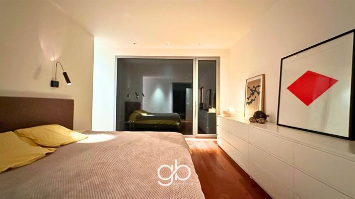 Image No.16-5 Bed House for sale