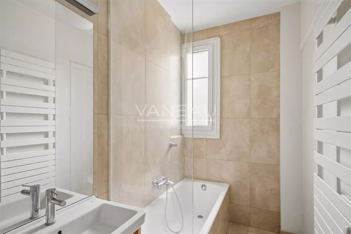 Image No.11-3 Bed Apartment for sale