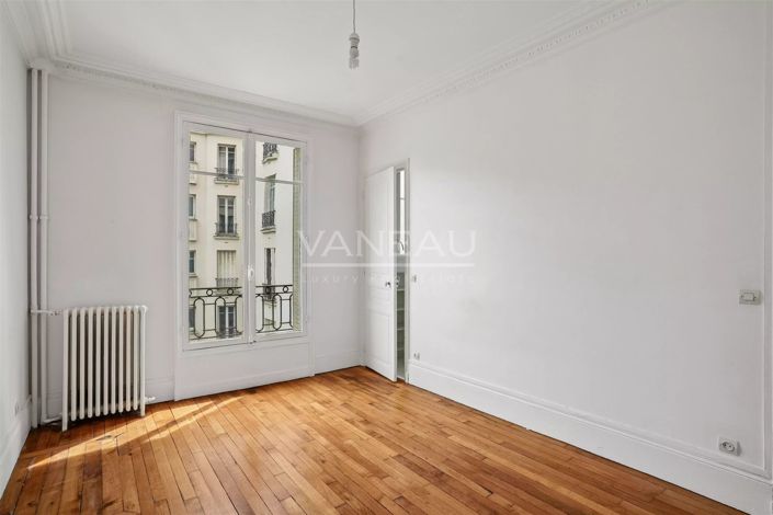 Image No.9-3 Bed Apartment for sale