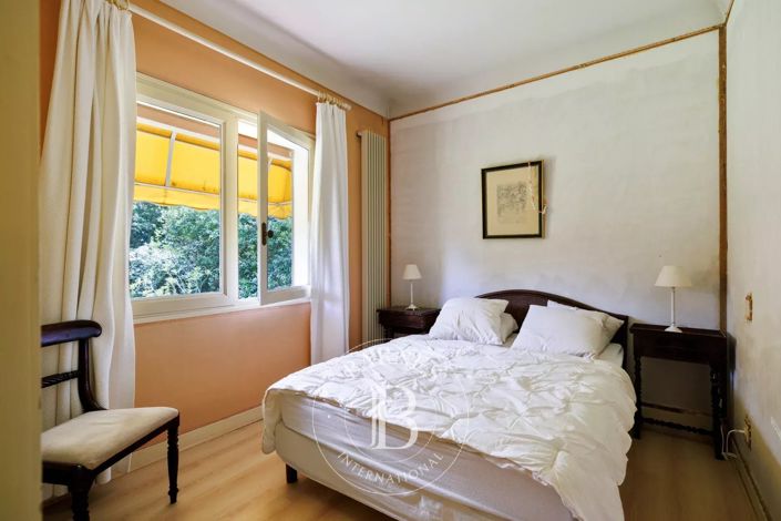 Image No.14-5 Bed House for sale