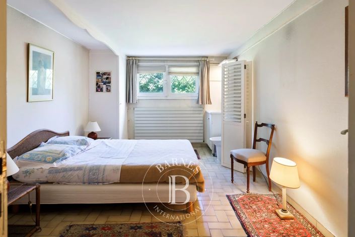 Image No.17-5 Bed House for sale