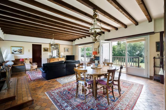 Image No.4-5 Bed House for sale