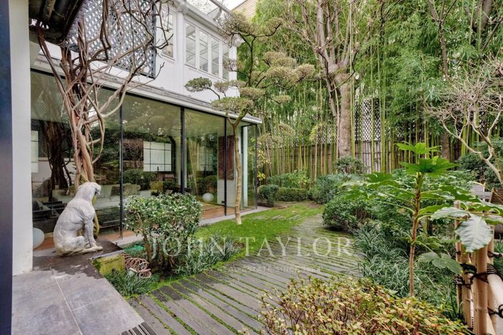 Image No.8-5 Bed House for sale