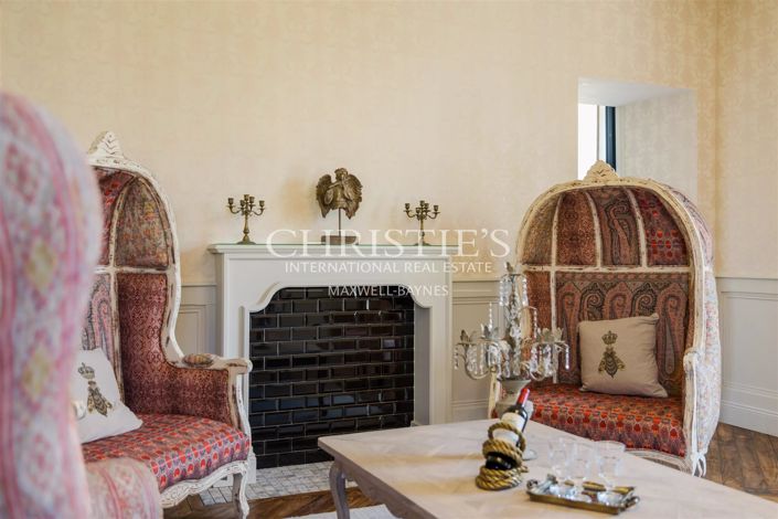 Image No.18-11 Bed House for sale