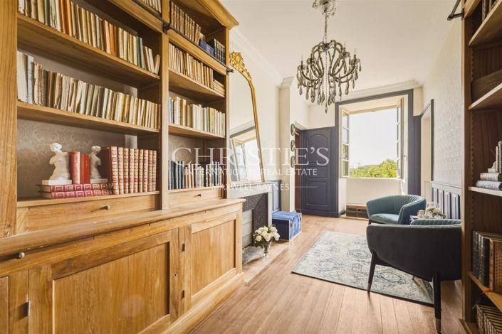 Image No.28-11 Bed House for sale