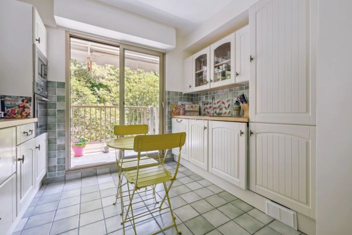 Image No.17-2 Bed Apartment for sale