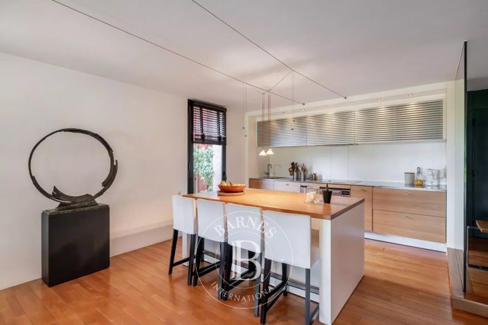 Image No.5-3 Bed House for sale