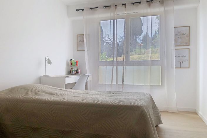 Image No.10-3 Bed Apartment for sale