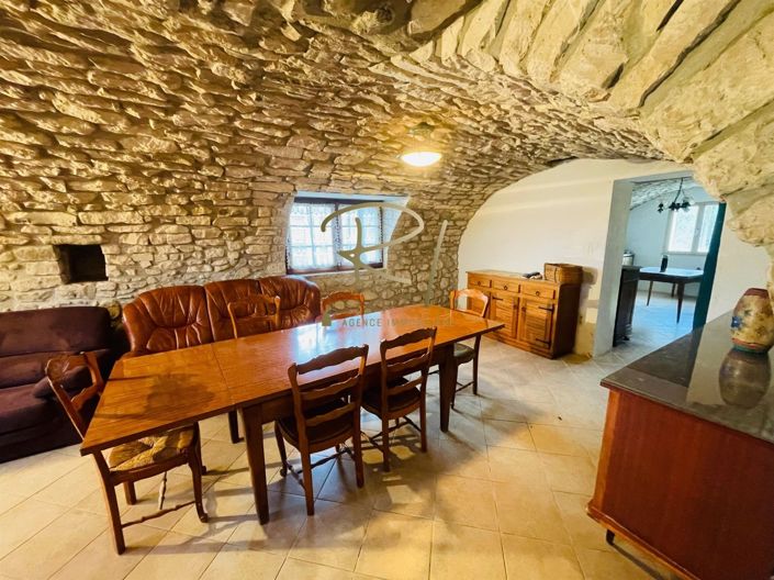 Image No.5-Maison de 2 chambres à vendre à Saint-Jean-de-Maruéjols-et-Avéjan