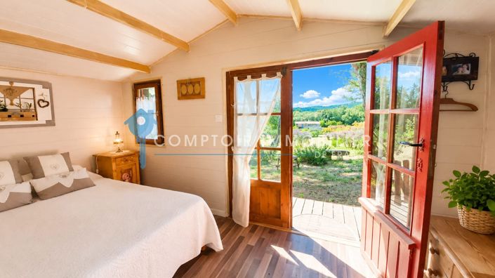 Image No.18-5 Bed House for sale