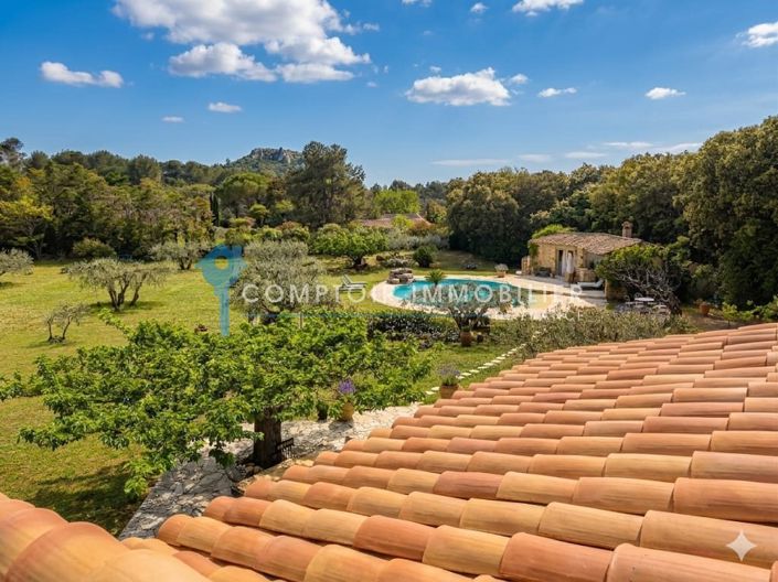 Image No.2-5 Bed House for sale
