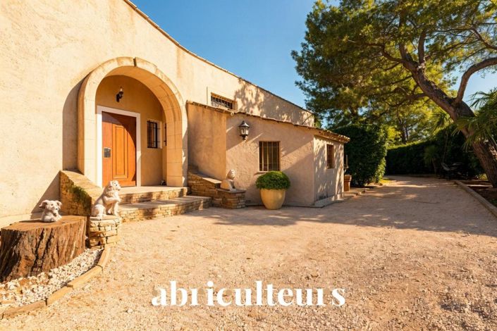 Image No.12-5 Bed House for sale