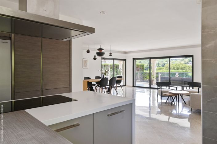 Image No.17-4 Bed House for sale