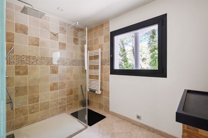 Image No.20-4 Bed House for sale