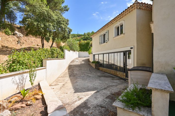 Image No.37-4 Bed House for sale